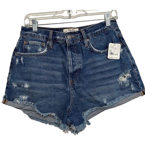 Free People Pants - Free People We the Free NWT’s high waisted cut off distressed shorts. Size 28